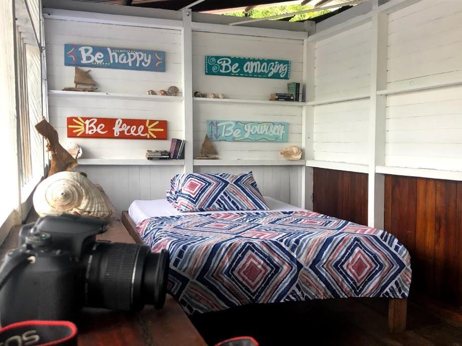 Refugio Mr Jerry Eco House Otel Bahia Solano Dış mekan fotoğraf